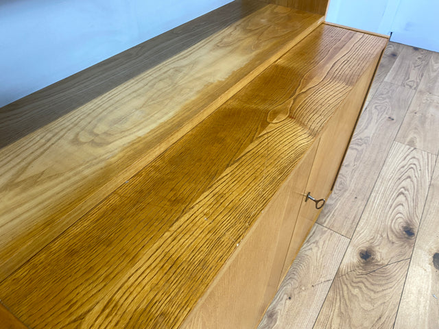 WMK I Heller Designer Bücherschrank 605 von Bruno Knoblauch für VEB Hellerau aus 1968 in Esche I Bücherregal Regal Highboard Regalwand Stringregal Kommode Mid-Century Vintage DDR I Berlin Köln Hamburg