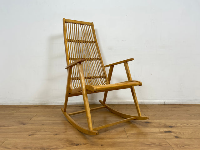 WMK I Der Design Klassiker von VEB Hellerau I Designer Schaukelstuhl by Selman Selmanagic I Buche & Rattan I Stuhl Sessel Lesesessel Rocking Chair Mid-Century Retro DDR Vintage 60er Berlin Köln Kassel