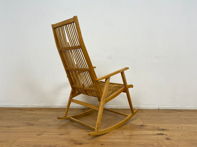 WMK I Der Design Klassiker von VEB Hellerau I Designer Schaukelstuhl by Selman Selmanagic I Buche & Rattan I Stuhl Sessel Lesesessel Rocking Chair Mid-Century Retro DDR Vintage 60er Berlin Köln Kassel