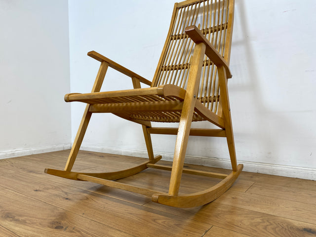 WMK I Der Design Klassiker von VEB Hellerau I Designer Schaukelstuhl by Selman Selmanagic I Buche & Rattan I Stuhl Sessel Lesesessel Rocking Chair Mid-Century Retro DDR Vintage 60er Berlin Köln Kassel