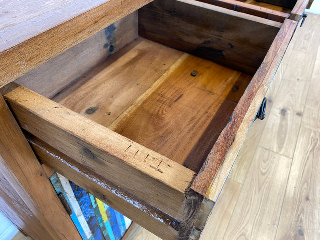 Boatwood by WMK I Bunterschönes und detailreiches Sideboard mit Schubladen , ein aus altem Bootsholz handgefertigtes Unikat aus massivem Teakholz # Kommode Schrank Anrichte Flur Wäsche Bootsmöbel Teak