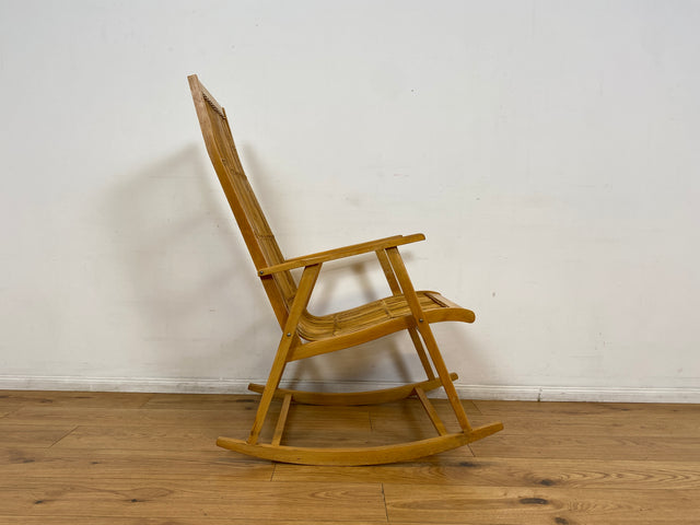 WMK I Der Design Klassiker von VEB Hellerau I Designer Schaukelstuhl by Selman Selmanagic I Buche & Rattan I Stuhl Sessel Lesesessel Rocking Chair Mid-Century Retro DDR Vintage 60er Berlin Köln Kassel