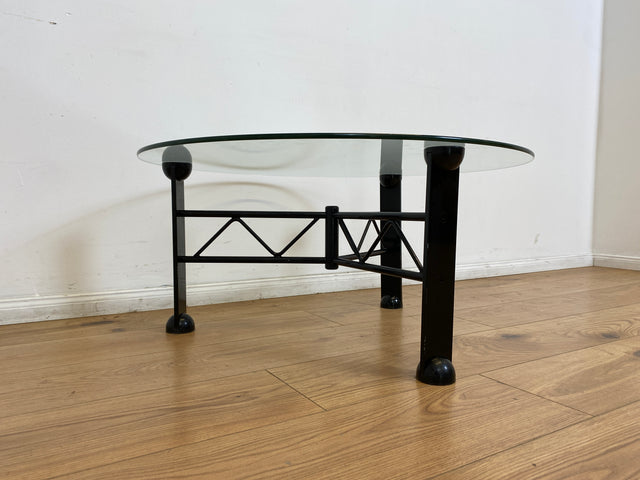 WMK # Stilvoller und sehr gut erhaltener Designer Couchtisch von Klöber aus 1996 mit runder Glasplatte 80cm auf schwarzem Metallgestell # Glastisch Wohnzimmertisch Coffee Table Sitzgarnitur Vintage
