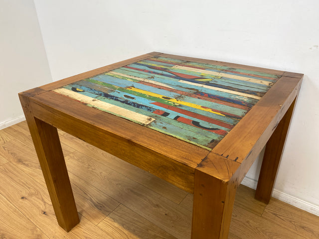 Boatwood by WMK I Einzigartiger Esstisch 90x90cm aus altem Bootsholz, ein handgefertigtes Unikat aus massivem Teakholz I Tisch Esszimmertisch Küchentisch Holztisch Gastro Dining Table Bootsmöbel Bunt
