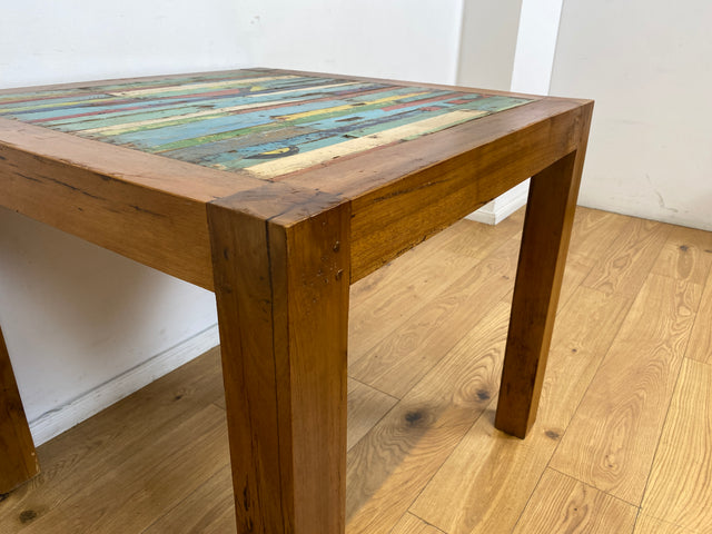 Boatwood by WMK I Einzigartiger Esstisch 90x90cm aus altem Bootsholz, ein handgefertigtes Unikat aus massivem Teakholz I Tisch Esszimmertisch Küchentisch Holztisch Gastro Dining Table Bootsmöbel Bunt