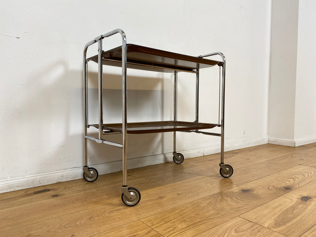 WMK # Kultiger & sehr gut erhaltener faltbarer Servierwagen aus den 1970er Jahren mit Chromgestell und auf Rollen # Barwagen Teewagen Beistelltisch Couchtisch Vintage Industrial Design Space Age