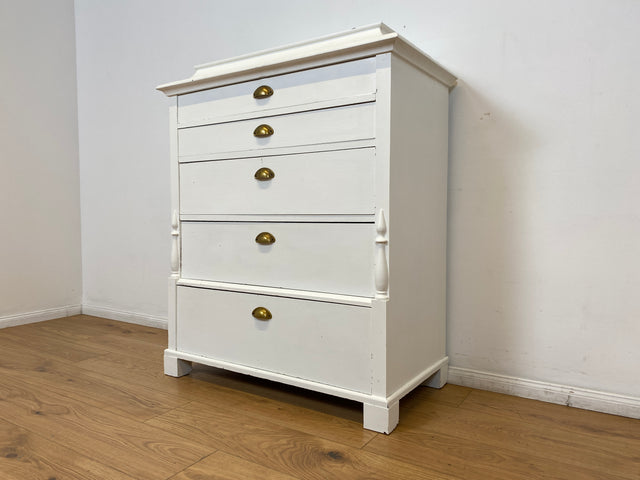 WMK # Elegante große antike Kommode in weiß aus vollem Holz mit geräumigen Schubladen und Messinggriffen, um 1890 # Schrank Schubladenkommode Wäschekommode Highboard Biedermeier Shabby Chic Vintage