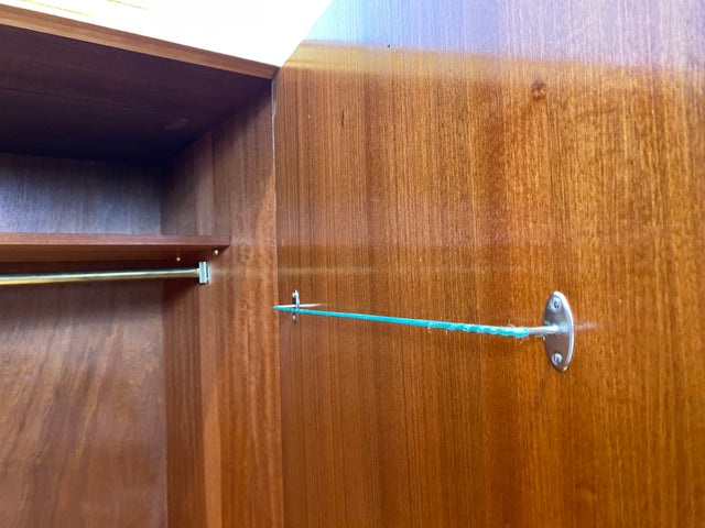 WMK I Raumaufhellender großer Mid-Century Kleiderschrank mit perfekter Aufteilung inkl. Schublade I Schlafzimmerschrank Wäscheschrank Schrank Wardrobe Vintage 50er 60er Berlin Brandenburg Hamburg