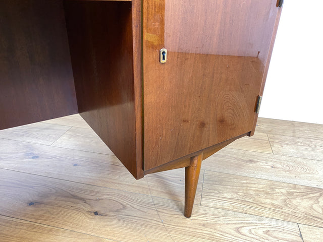 WMK I Stilvoller großer und freistellender Mid-Century Schreibtisch aus 1965 mit Vitrine an der Rückseite I Writing Desk Bürotisch Arbeitstisch Cheftisch 50er 60er DDR Vintage Berlin Dresden Hannover