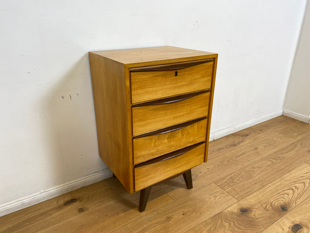 WMK I Hübsche helle Mid-Century Kommode mit Schubladen und formschönen Holzgriffen I Schubladenkommode Wäschekommode Flurkommode Drawer Chest Schrank Sideboard Vintage 50er 60er Berlin Hamburg Bochum