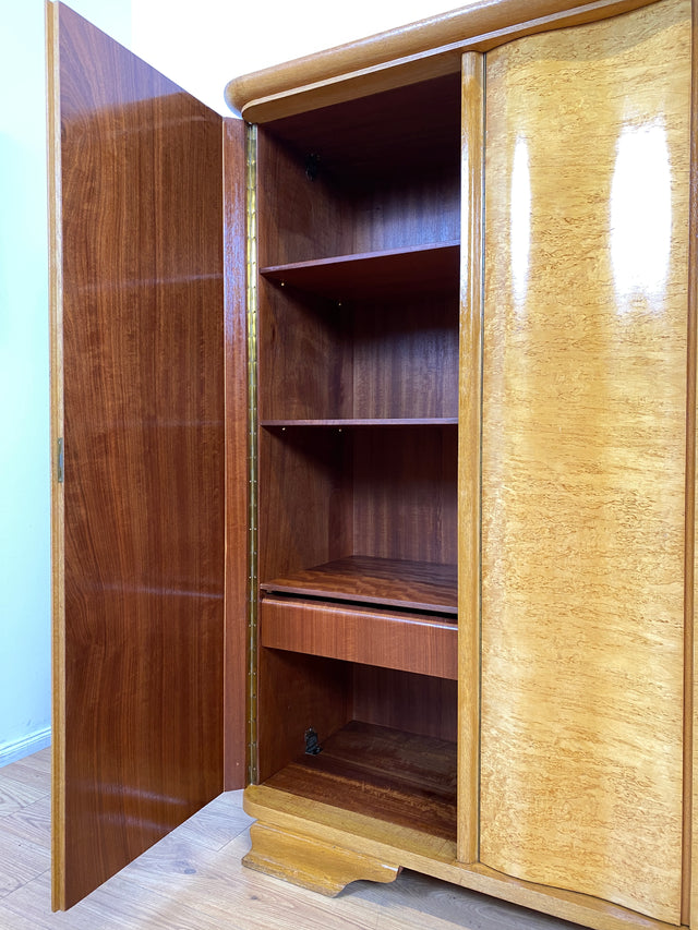 WMK I Wunderschöner heller 1930er Jahre Art Deco Kleiderschrank aus vollem Holz mit perfekter Aufteilung I Schrank Wäscheschrank Schlafzimmerschrank Wardrobe Antik Vintage I Berlin Dresden Regensburg