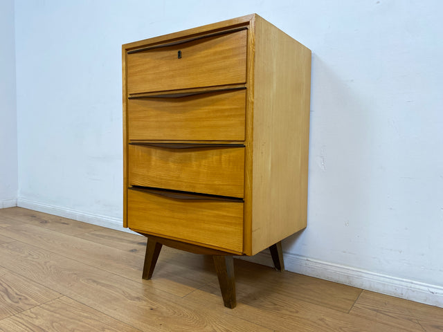 WMK I Hübsche helle Mid-Century Kommode mit Schubladen und formschönen Holzgriffen I Schubladenkommode Wäschekommode Flurkommode Drawer Chest Schrank Sideboard Vintage 50er 60er Berlin Hamburg Bochum