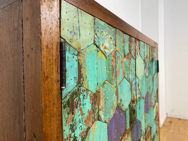 Boatwood by WMK I Einzigartiger handgefertigter Schrank aus altem Bootsholz I Teakholz massiv I Highboard Kommode Sideboard Wäscheschrank Bar Barschrank Schuhschrank Schuhkommode Berlin Usedom Bremen