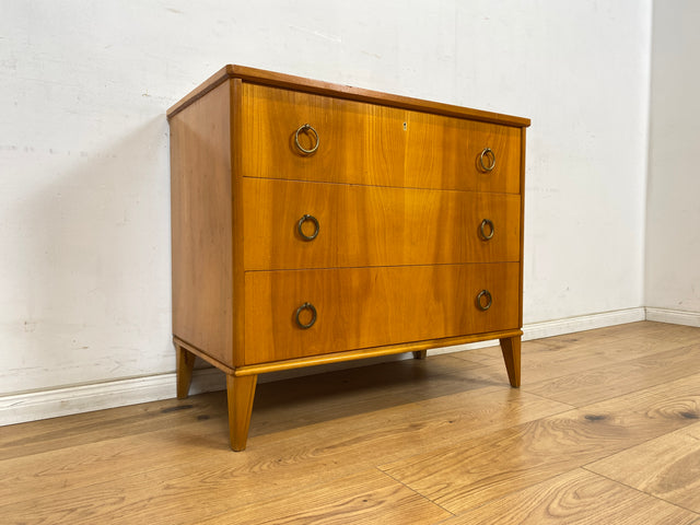 WMK Sehr schöne und gut erhaltene skandinavische Kommode aus vollem Holz mit Schubladen und hübschen Messinggriffen # Schrank Schubladenkommode Wäschekommode Sideboard Vintage Mid-Century 50er 60er