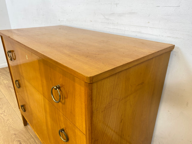 WMK Sehr schöne und gut erhaltene skandinavische Kommode aus vollem Holz mit Schubladen und hübschen Messinggriffen # Schrank Schubladenkommode Wäschekommode Sideboard Vintage Mid-Century 50er 60er