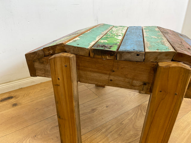 Boatwood by WMK # Bunterschöner und robuster Hocker aus altem Bootsholz, ein handgefertigtes Unikat aus massivem Teakholz # Fußhocker Fußbank Sitz Holzhocker Ablage Beistelltisch Bootsmöbel Treibholz