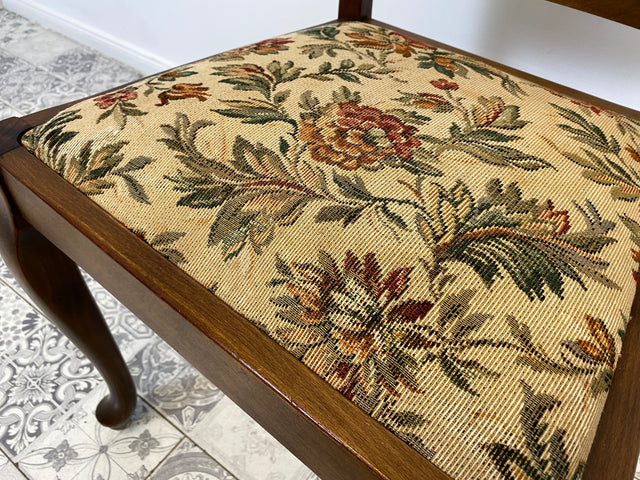 WMK Set aus 8 raumaufhellenden und gut erhaltenen Mid-Century Esszimmerstühlen mit tollem floralem Bezug und bequemen Federkernsitzen # Stühle Küchenstühle Holzstühle Art Deco 50er 60er Vintage
