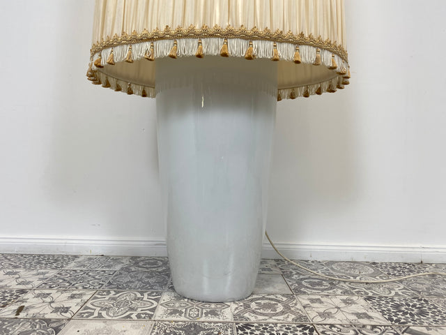 WMK Edle und sehr gut erhaltene 140cm große Vintage Bodenlampe mit wunderschönem Lampenschirm und Vasenfuß aus Porzellan # Lampe Leuchte Stehlampe Stehleuchte Leselampe Vasenlampe Retro Mid-Century