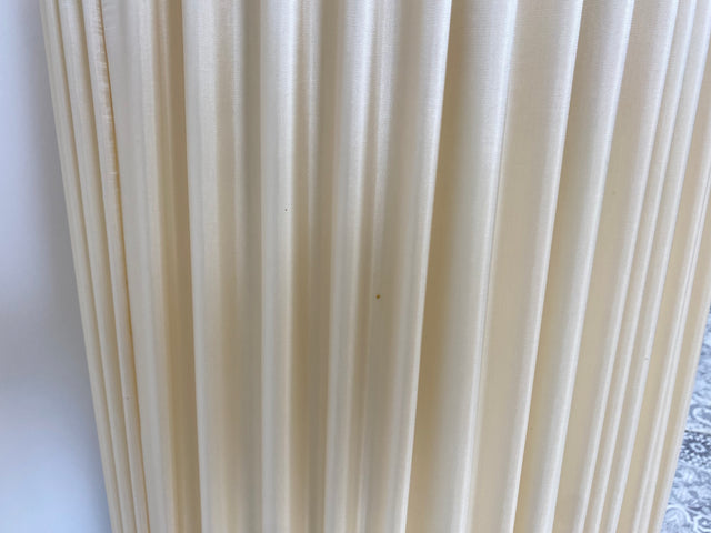 WMK Edle und sehr gut erhaltene 140cm große Vintage Bodenlampe mit wunderschönem Lampenschirm und Vasenfuß aus Porzellan # Lampe Leuchte Stehlampe Stehleuchte Leselampe Vasenlampe Retro Mid-Century