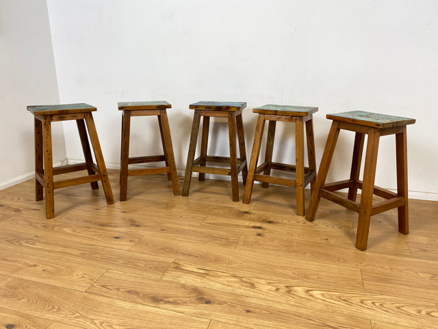 Boatwood by WMK # 1/4 Schlichte & robuste Barhocker aus altem Bootsholz, handgefertigte Unikate aus massivem Teakholz # Barstühle Hocker Sitzhocker Stühle Küchenstühle Holzstühle Bar Hausbar Gastro