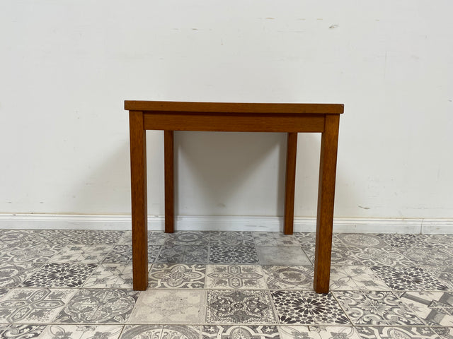 WMK Hübscher und gut erhaltener skandinavischer Couchtisch mit kunstvollen Fliesen und geraden Beinen - Tisch Beistelltisch Kacheltisch Coffee Table Vintage Mid-Century - Lieferung möglich