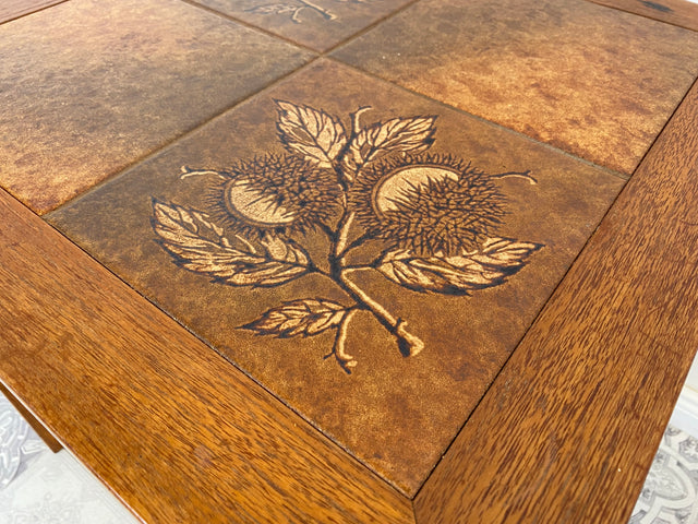 WMK Hübscher und gut erhaltener skandinavischer Couchtisch mit kunstvollen Fliesen und geraden Beinen - Tisch Beistelltisch Kacheltisch Coffee Table Vintage Mid-Century - Lieferung möglich