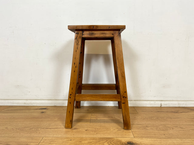 Boatwood by WMK # 1/4 Schlichte & robuste Barhocker aus altem Bootsholz, handgefertigte Unikate aus massivem Teakholz # Barstühle Hocker Sitzhocker Stühle Küchenstühle Holzstühle Bar Hausbar Gastro