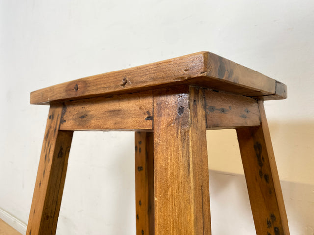 Boatwood by WMK # 1/4 Schlichte & robuste Barhocker aus altem Bootsholz, handgefertigte Unikate aus massivem Teakholz # Barstühle Hocker Sitzhocker Stühle Küchenstühle Holzstühle Bar Hausbar Gastro