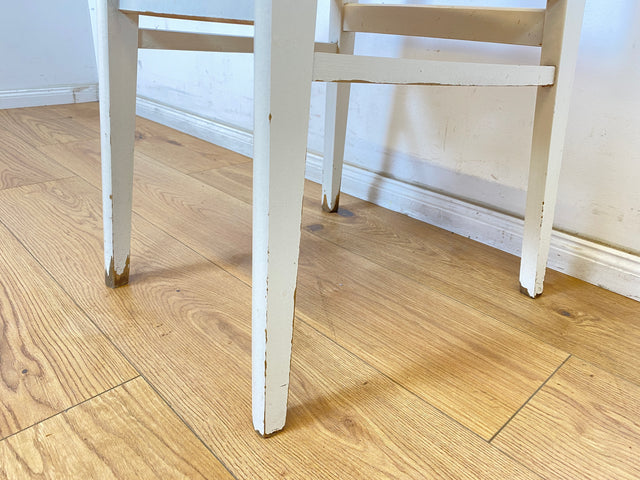 WMK Hübscher und sehr bequemer weißer Retro Küchenstuhl mit roter Kunstleder Polsterung # Stuhl Stühle Esszimmerstühle Lederstuhl Dining Chair Küche Vintage Space Age 60er 70er # Versand möglich