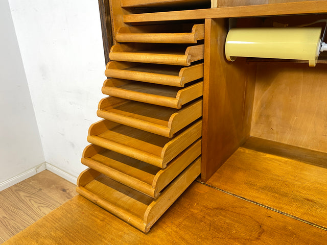 WMK Schöner und gut erhaltener Schreibschrank , Vollholz aus 1950, mit Rollladen , 13 Schubladen & Lampe # Rollladenschrank Rolladenschrank Sekretär Schreibtisch Aktenschrank Schrank Highboard Vintage