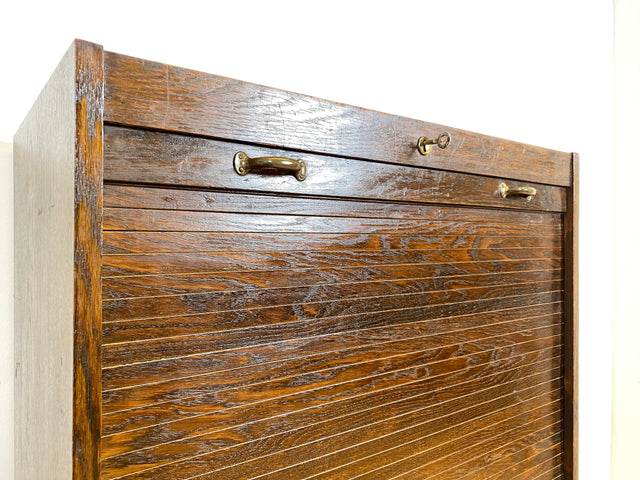 WMK Schöner und gut erhaltener Schreibschrank , Vollholz aus 1950, mit Rollladen , 13 Schubladen & Lampe # Rollladenschrank Rolladenschrank Sekretär Schreibtisch Aktenschrank Schrank Highboard Vintage