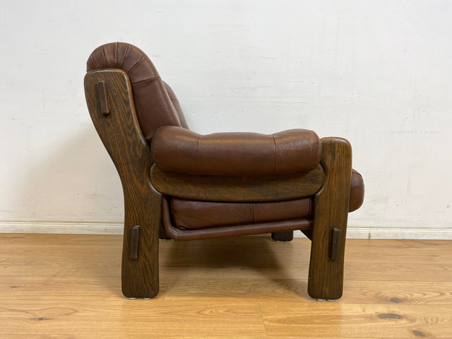 WMK Hochwertiger, äußerst gemütlicher und gut erhaltener skandinavischer Loungesessel mit Eichenholz Rahmen und gestepptem Echtleder Bezug # Sessel Ledersessel Lesesessel Chesterfield 70er Vintage