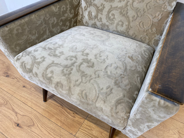 WMK Stilvoller und gut erhaltener Mid-Century Sessel mit Originalbezug und edlem Holzgestell