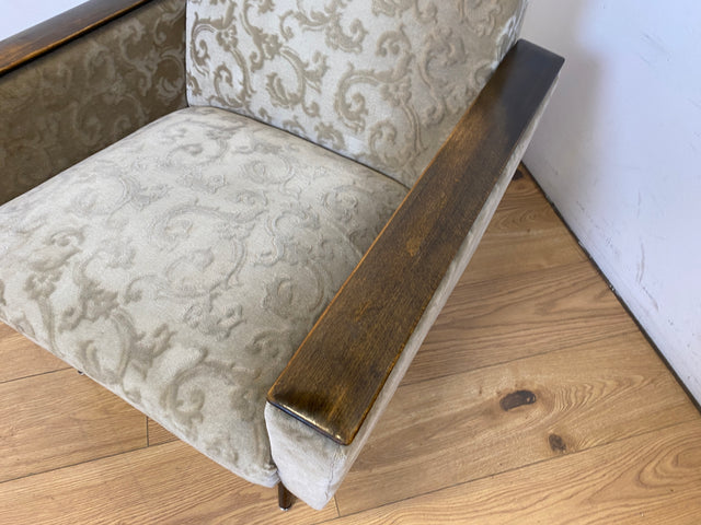 WMK Stilvoller und gut erhaltener Mid-Century Sessel mit Originalbezug und edlem Holzgestell