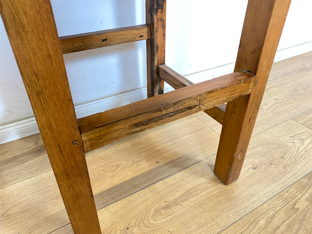 Boatwood by WMK # 1/2 Besonderer Barhocker aus altem Bootsholz, ein handgefertigtes Unikat aus massivem Teakholz # Barstuhl Hocker Sitzhocker Stuhl Küchenstuhl Holzstuhl Bar Hausbar Gastro Treibholz