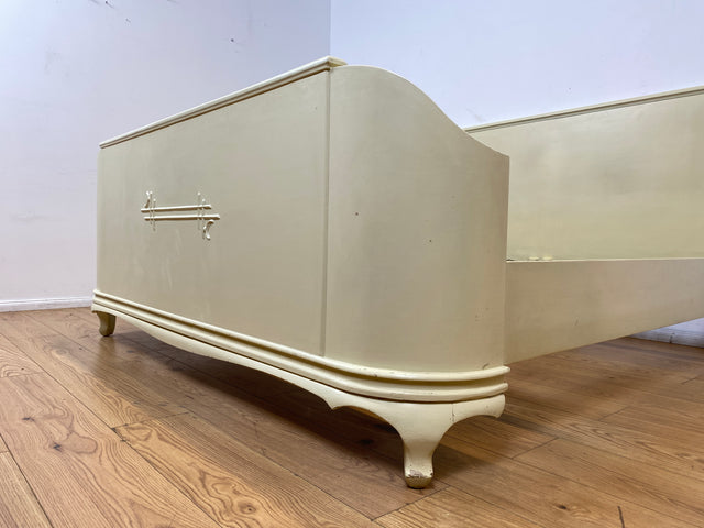 WMK I Wunderschönes weißes 1930er Jahre Bett aus vollem Holz mit original Spiralfedern I Doppelbett Bed Schlafzimmerbett Schlafzimmer Chippendale Art Deco Antik Vintage Berlin Stuttgart Hannover Ulm