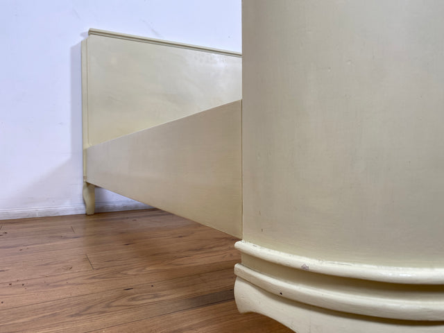 WMK I Wunderschönes weißes 1930er Jahre Bett aus vollem Holz mit original Spiralfedern I Doppelbett Bed Schlafzimmerbett Schlafzimmer Chippendale Art Deco Antik Vintage Berlin Stuttgart Hannover Ulm