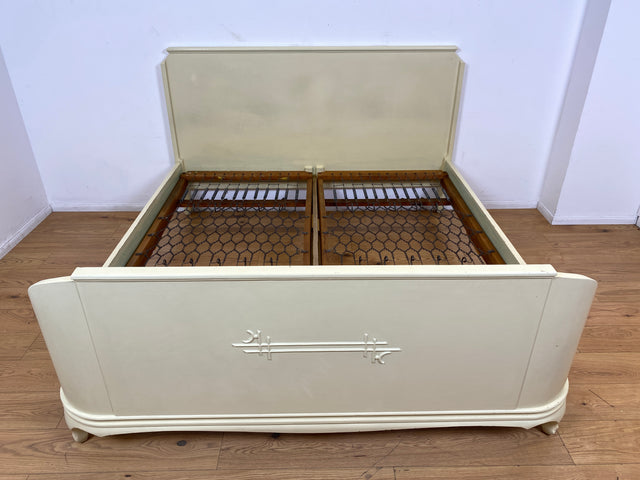 WMK I Wunderschönes weißes 1930er Jahre Bett aus vollem Holz mit original Spiralfedern I Doppelbett Bed Schlafzimmerbett Schlafzimmer Chippendale Art Deco Antik Vintage Berlin Stuttgart Hannover Ulm