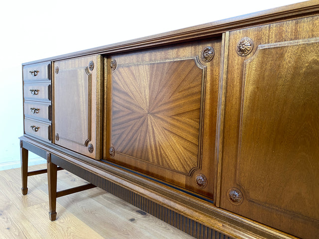 WMK Hochwertiges und sehr gut erhaltenes 230cm langes dänisches Stilmöbel Sideboard im antikem Stil mit Schubladen und Schiebetüren # Anrichte Büfett Buffett Schrank TV-Lowboard Kommode Vintage 70er