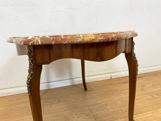 WMK Eleganter und sehr gut erhaltener Stilmöbel Couchtisch mit wundervoller Marmorplatte und edlen Messing Beschlägen # Wohnzimmertisch Coffee Table Marmortisch Marmor Rokoko Barock Vintage Stilmöbel