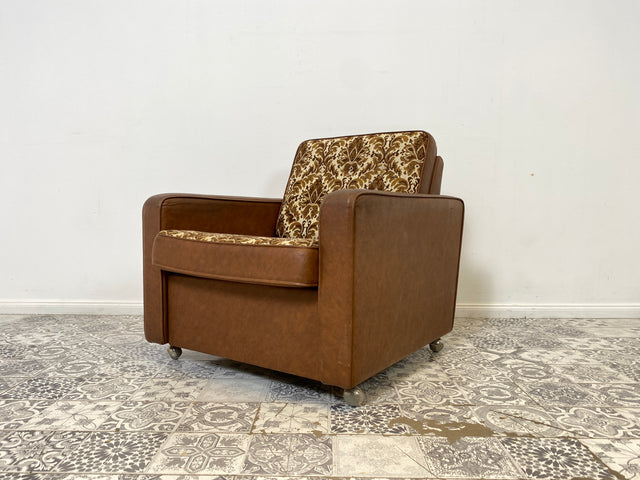 WMK 1/2 Kultiger & bequemer Retro Sessel , bezogen mit floralem Stoff & Kunstleder und auf hübschen Rollen # Clubsessel Lesesessel Stuhl Sitzgruppe Sitzgarnitur Vintage Space Age 70er