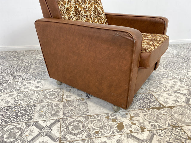 WMK 1/2 Kultiger & bequemer Retro Sessel , bezogen mit floralem Stoff & Kunstleder und auf hübschen Rollen # Clubsessel Lesesessel Stuhl Sitzgruppe Sitzgarnitur Vintage Space Age 70er