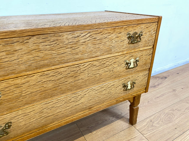 WMK # Freundliche und gut erhaltene helle skandinavische Kommode mit Schubladen & hübschen Messinggriffen # Schubladenkommode Wäschekommode Sideboard Schrank Mid-Century Vintage Berlin Leipzig Bremen