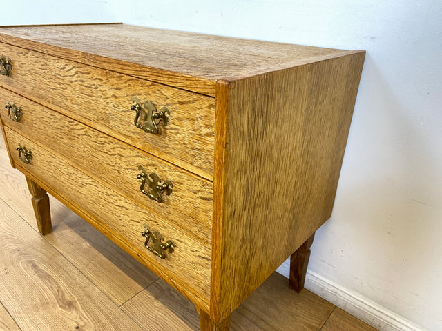 WMK # Freundliche und gut erhaltene helle skandinavische Kommode mit Schubladen & hübschen Messinggriffen # Schubladenkommode Wäschekommode Sideboard Schrank Mid-Century Vintage Berlin Leipzig Bremen