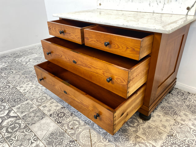 WMK Eindrucksvolle und geräumige antike Spiegelkommode aus vollem Eichenholz mit imposantem Spiegelaufsatz aus Marmor # Frisierkommode Schminktisch Schminkkommode Kommode Wäschekommode Vintage