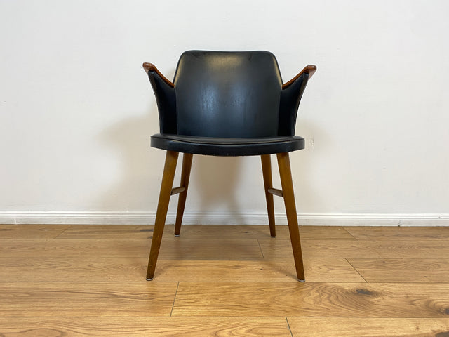WMK Formschöner, bequemer und sehr gut erhaltener skandinavischer Mid-Century Armlehnstuhl mit Kunstleder Bezug # Stuhl Sessel Ledersessel Lederstuhl Schreibtischstuhl Cocktailsessel Vintage 50er 60er