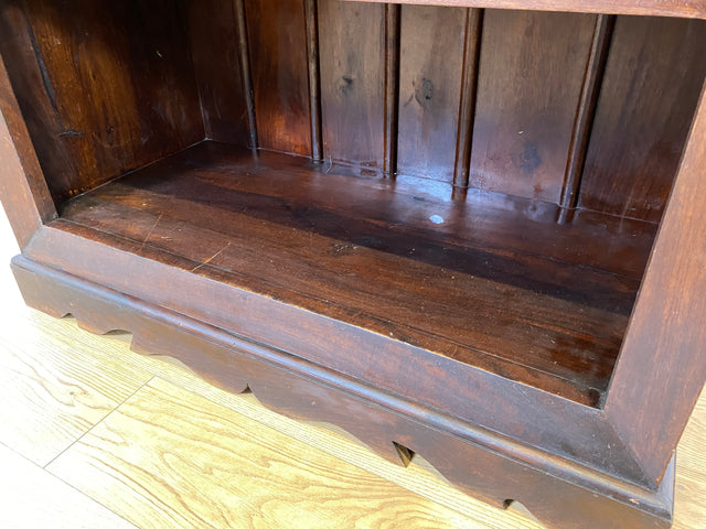 WMK Hochwertiger und gut erhaltener offener Vintage Kleiderschrank im antiken Stil aus vollem Holz mit tiefen und stabilen Regalböden # Schrank Wäscheschrank Wardrobe Regal Bücherschrank Bücherregal