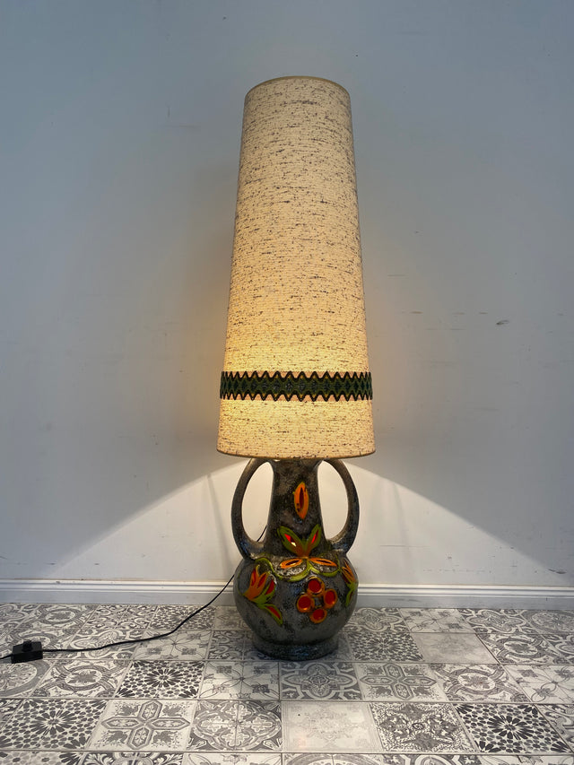 WMK Seltene große 70er Jahre Fat Lava Bodenlampe in sehr gutem Zustand mit original Stoffschirm und Henkeln - Stehlampe Lampe Stehleuchte Keramik Steingut Vintage Mid-Century 70er - Lieferung möglich