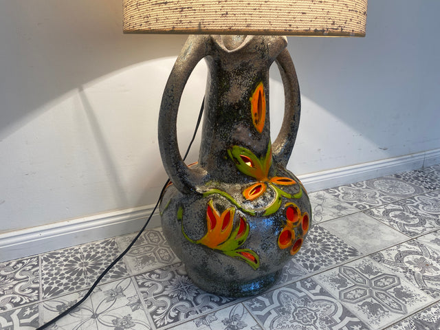 WMK Seltene große 70er Jahre Fat Lava Bodenlampe in sehr gutem Zustand mit original Stoffschirm und Henkeln - Stehlampe Lampe Stehleuchte Keramik Steingut Vintage Mid-Century 70er - Lieferung möglich