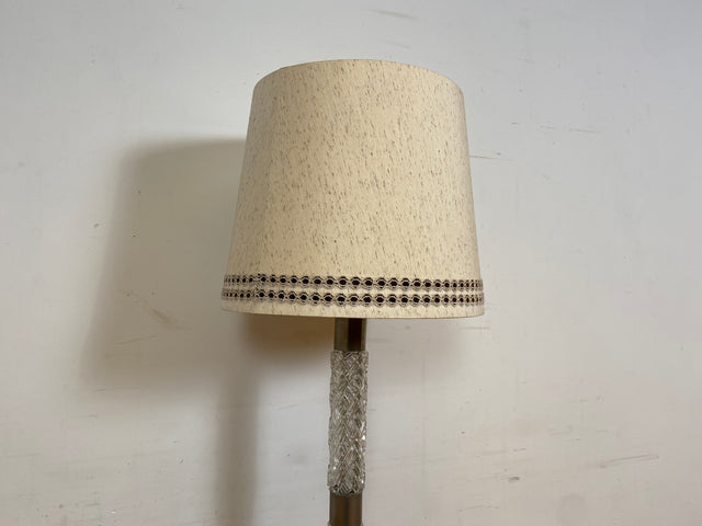 WMK I Sehr schöne Mid-Century Stehlampe mit original Lampenschirm und beleuchtetem Lampenfuß aus Glas und Chrom